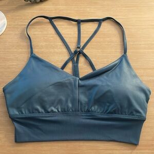 NWOT Alo yoga lavish bra